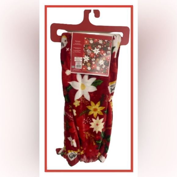 Holiday Time Red Floral Super Soft Plush Throw - Picture 7 of 10